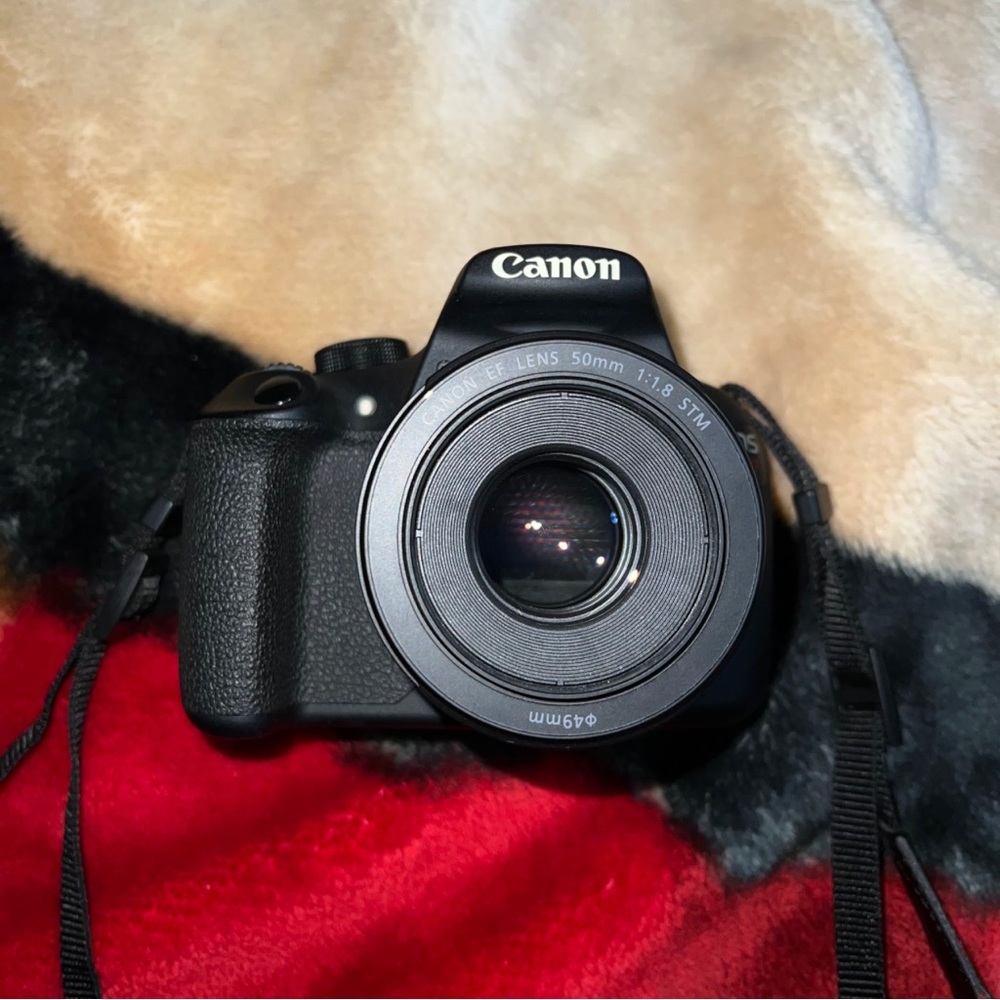 Canon T5 camera